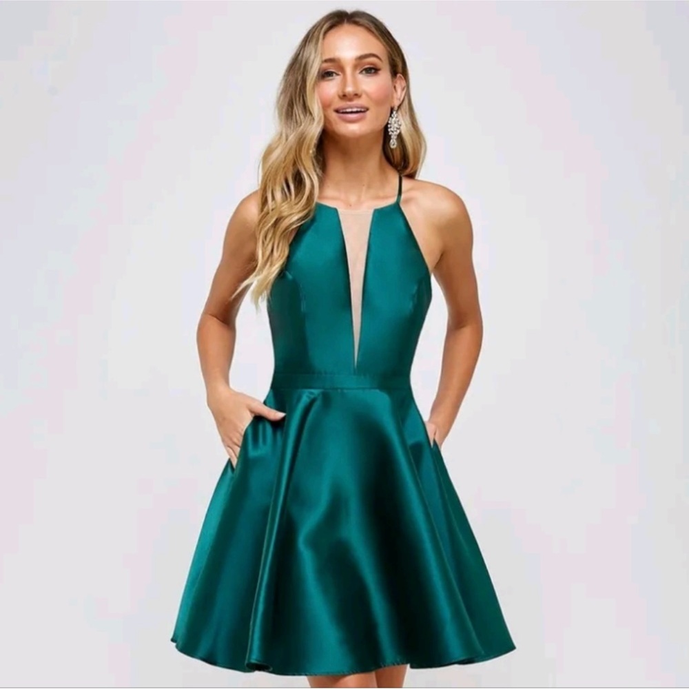 Lulu's Sleeveless Formal Short Prom Style Green Pocket Mini Dress MM228